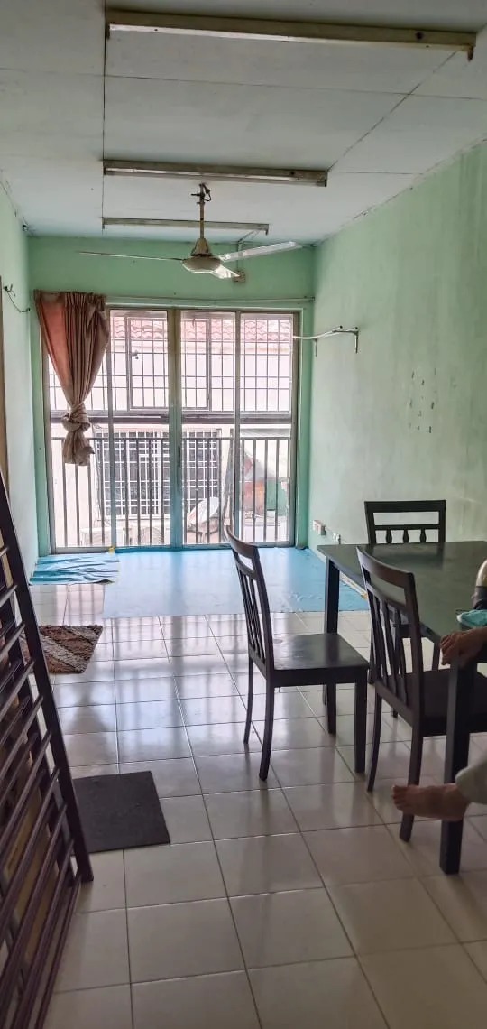 Vista Shop@Damansara Damai – 3 bedroom apartment for sale in Selangor (photo 1 of 7)